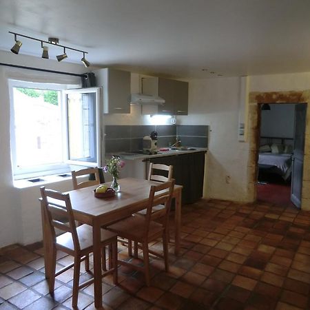 Le Montadou Saint Montan Apartment Bagian luar foto