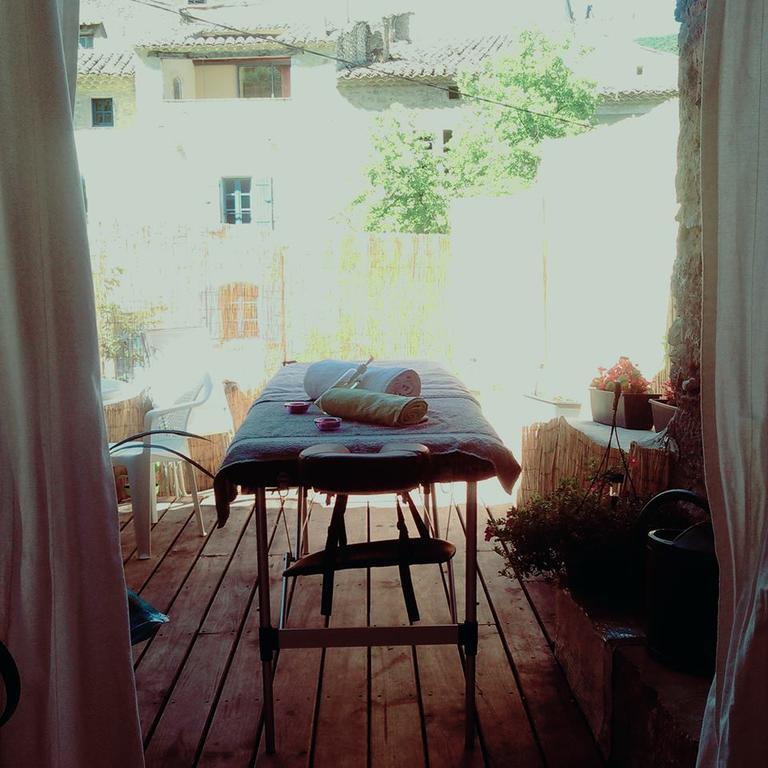 Le Montadou Saint Montan Apartment Bagian luar foto