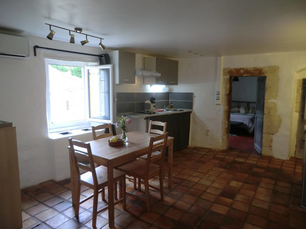 Le Montadou Saint Montan Apartment Bagian luar foto