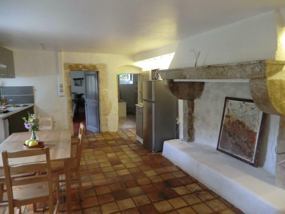 Le Montadou Saint Montan Apartment Bagian luar foto